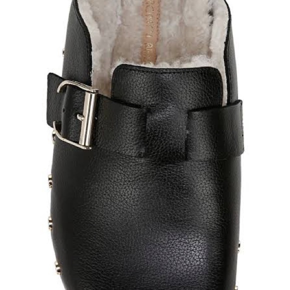 Veronica Beard Fern 2 Shearling Lined Clog. Black. 8 - Picture 4 of 11